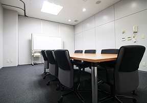 小会議室(8名対応・E,F会議室)